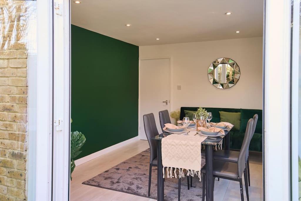 Fabulous 3 Bed Nw London Apartment With Private Garden Eksteriør billede