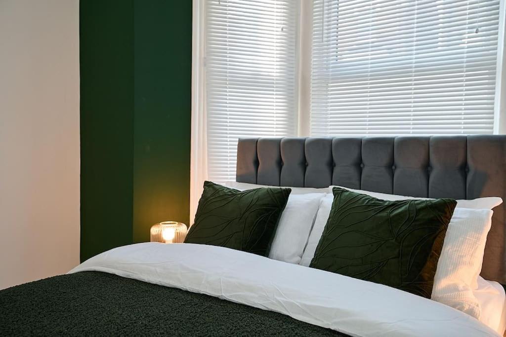 Fabulous 3 Bed Nw London Apartment With Private Garden Eksteriør billede